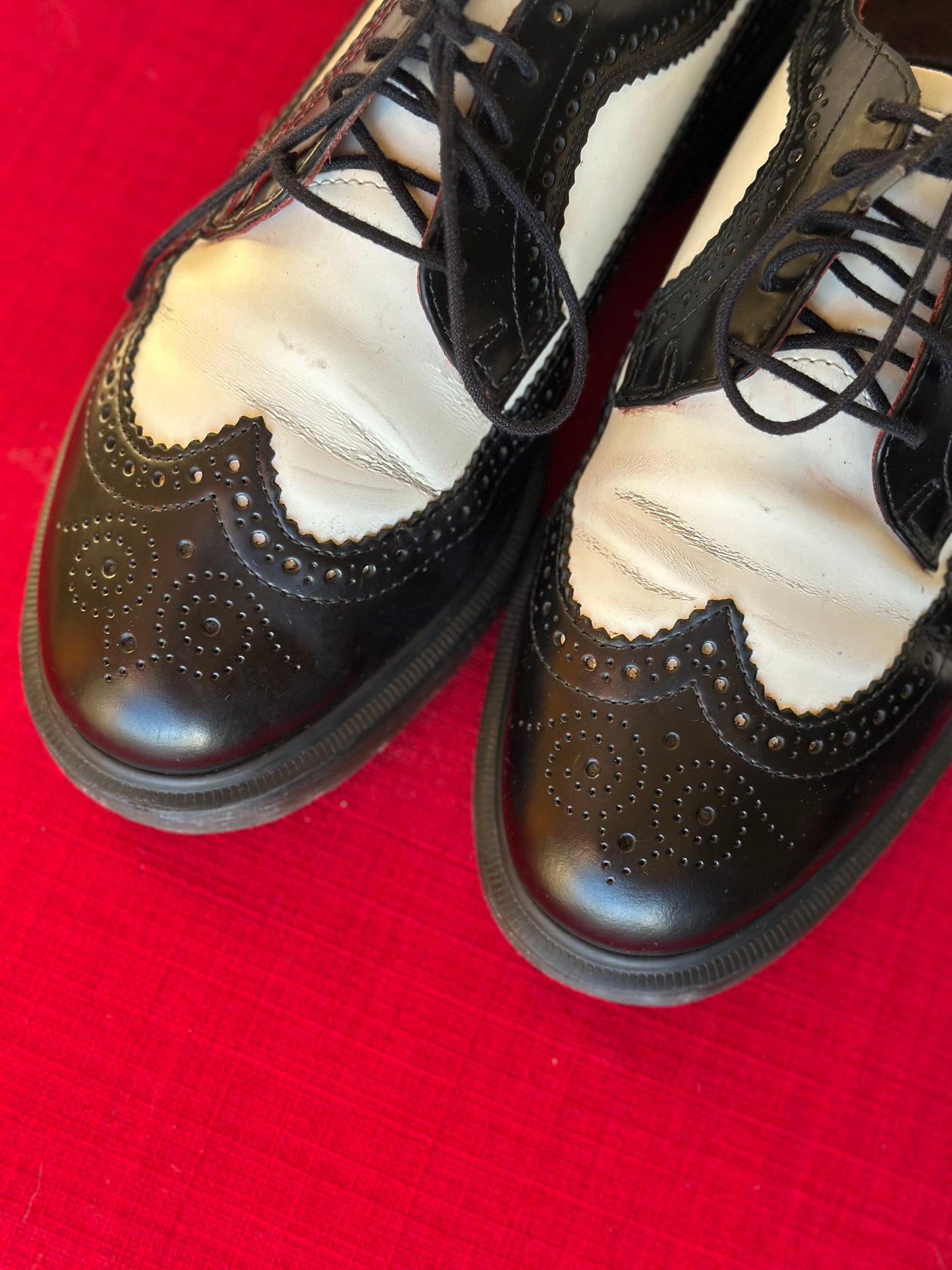 Dr Martens Brogues