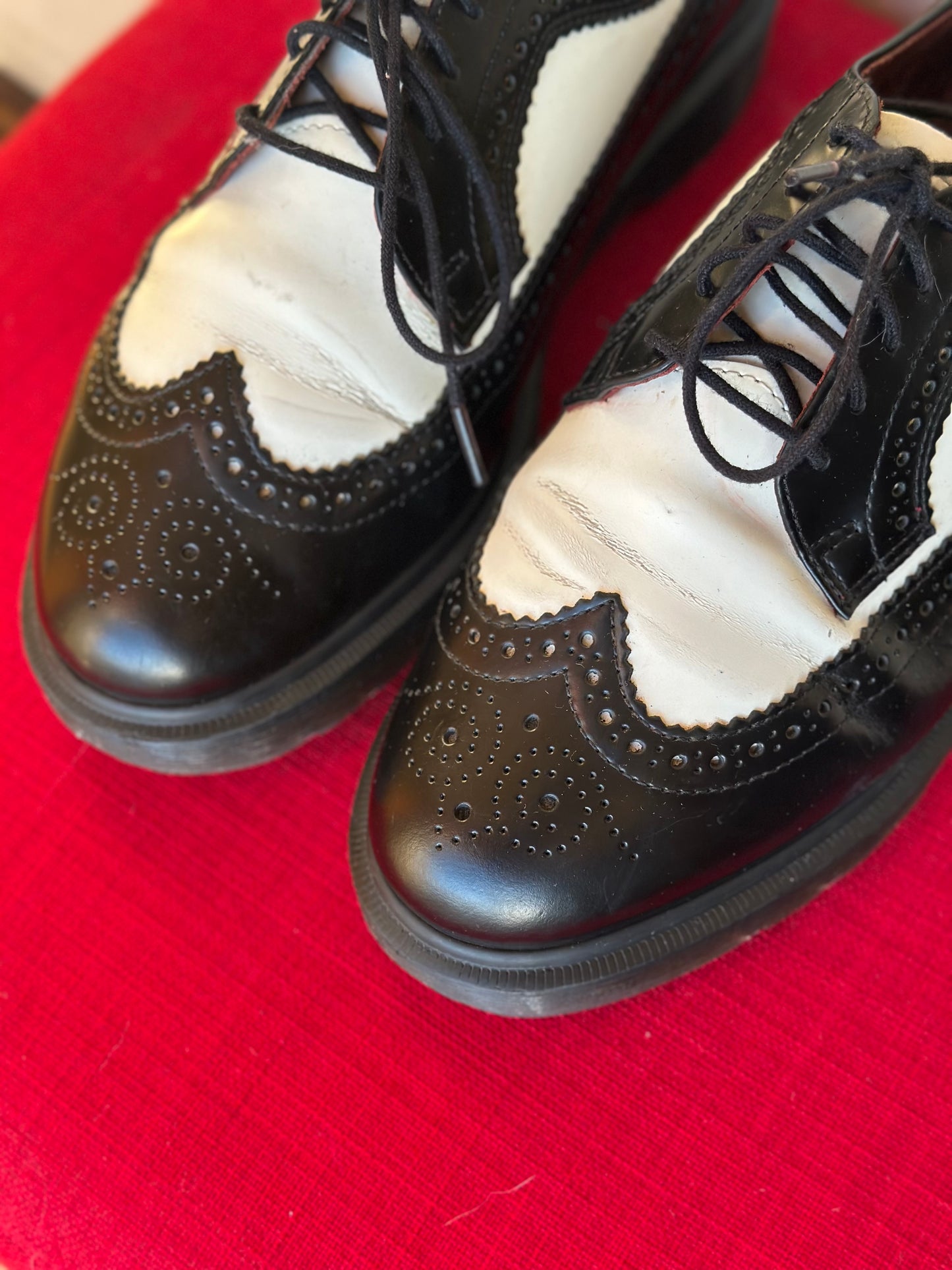 Dr Martens Brogues