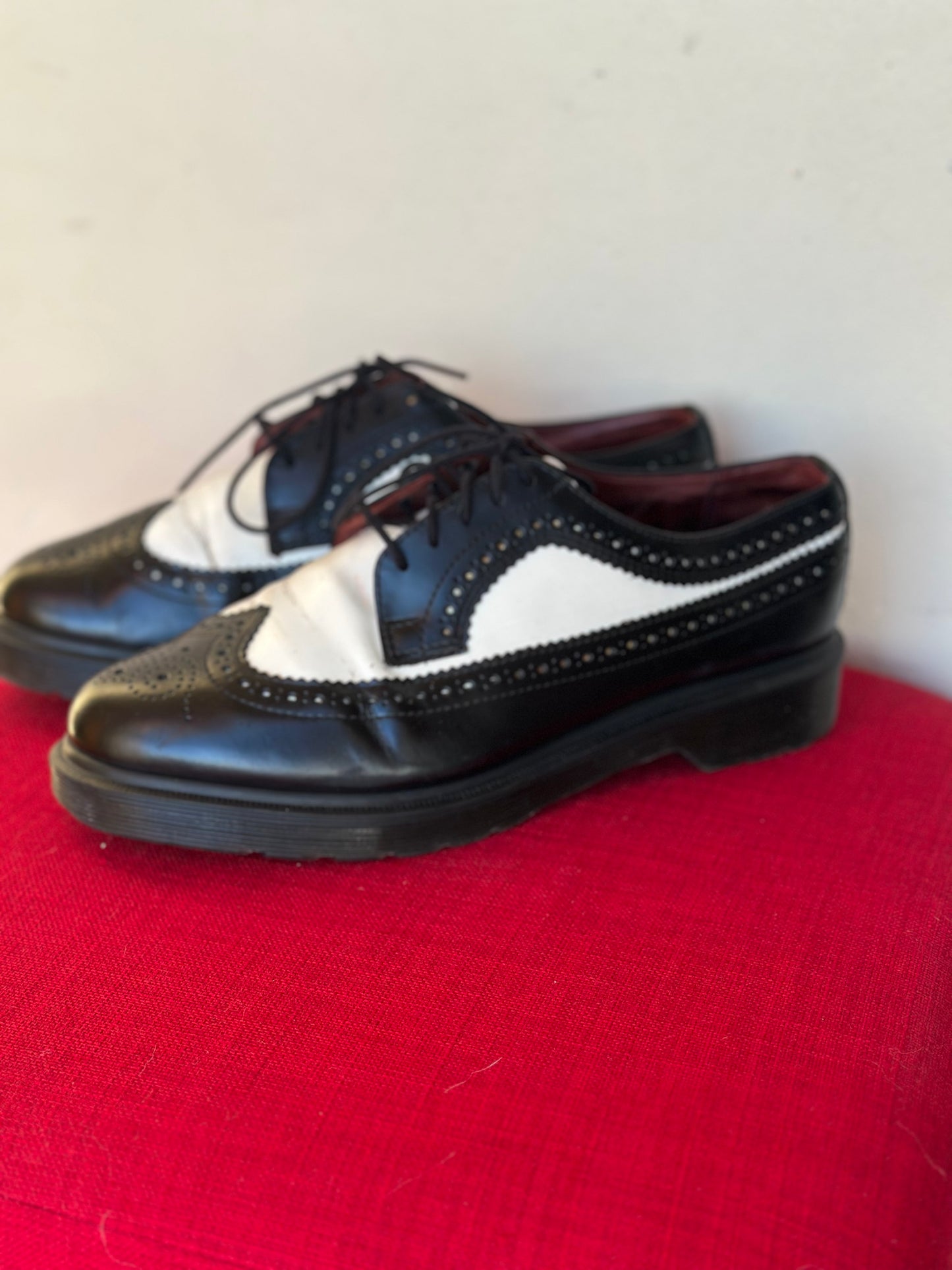 Dr Martens Brogues