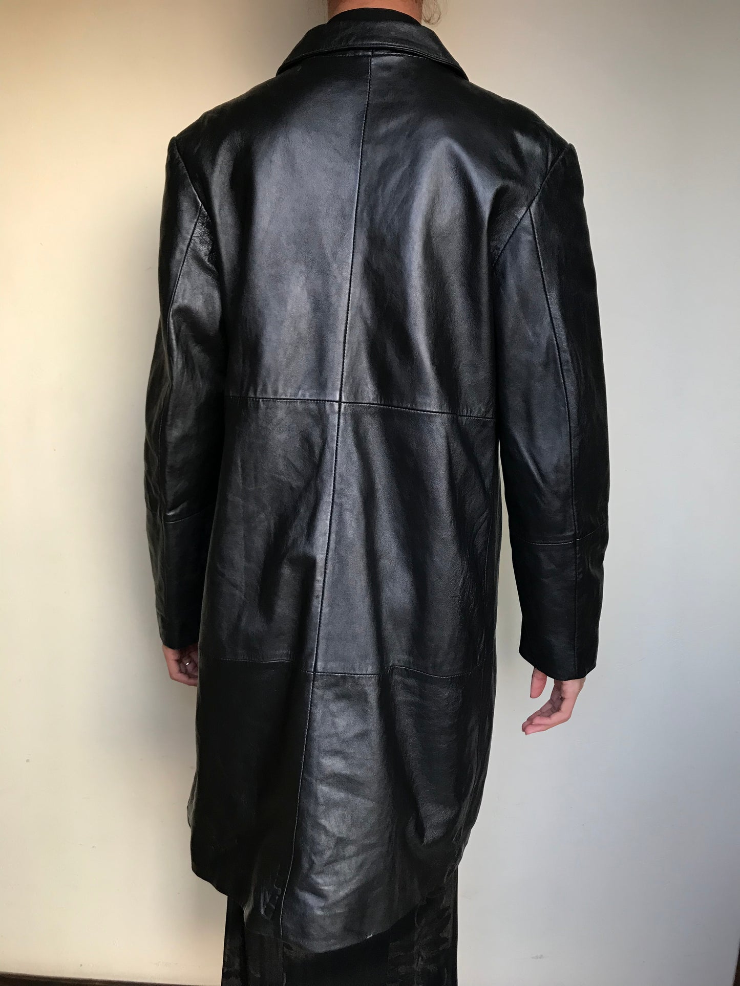 Leather short coat velcro