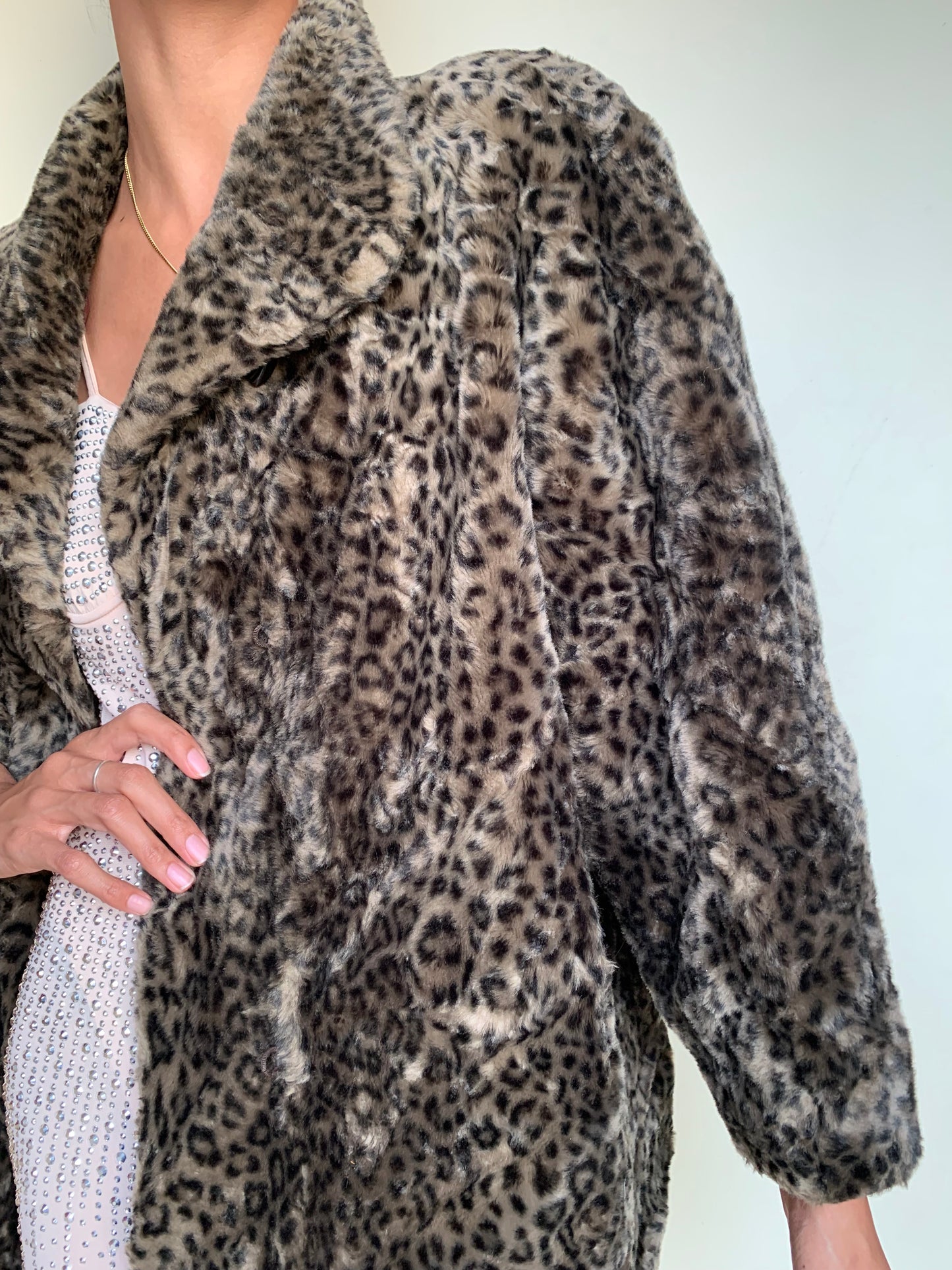 Vintage leopard print faux fur