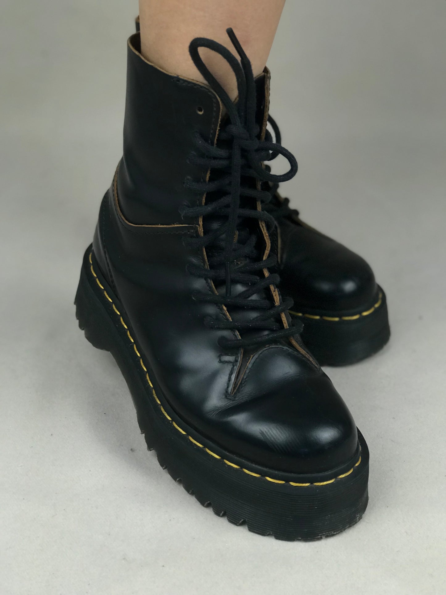 Dr Martens Jadon Decon