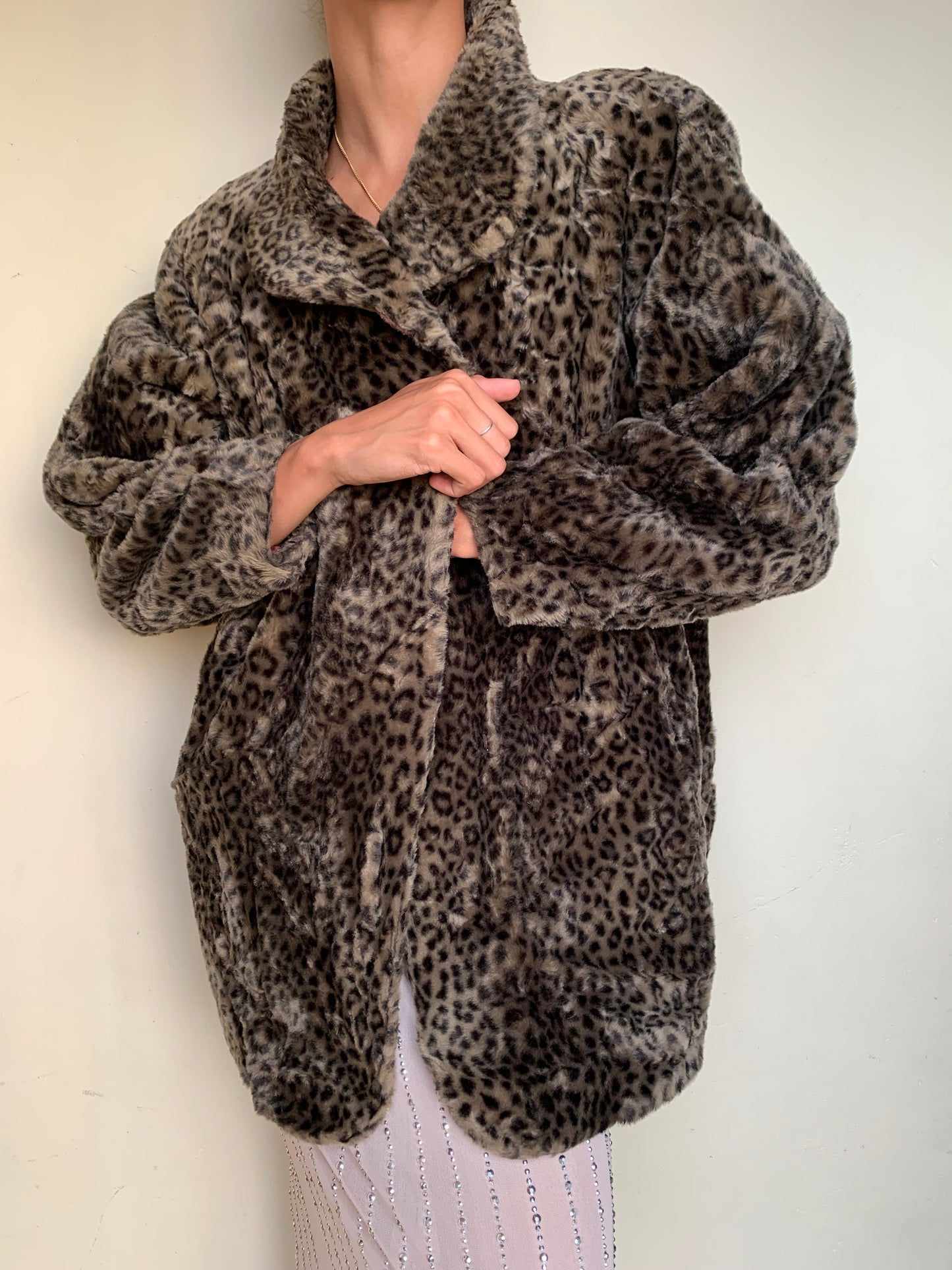 Vintage leopard print faux fur