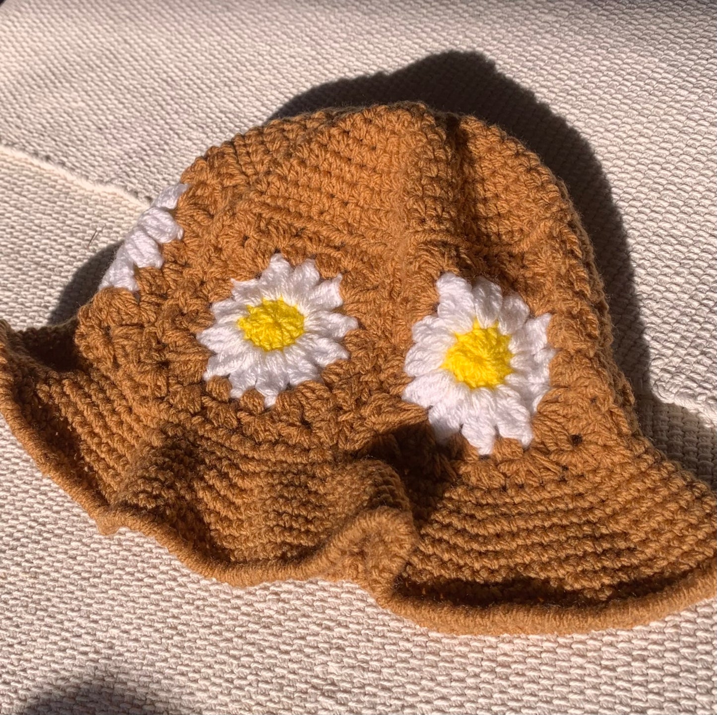 Daisy/Sunflower crochet hats