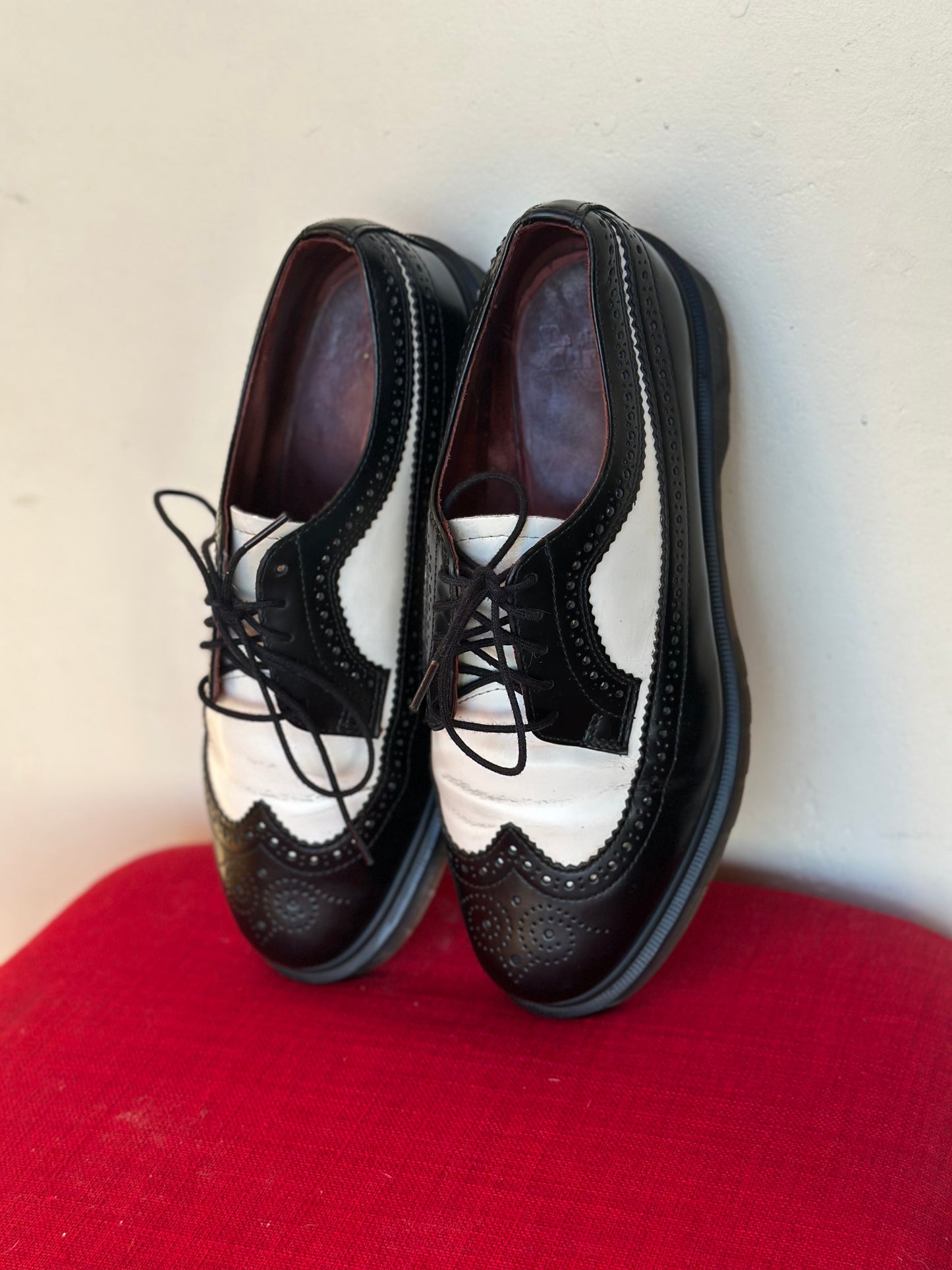 Dr Martens Brogues