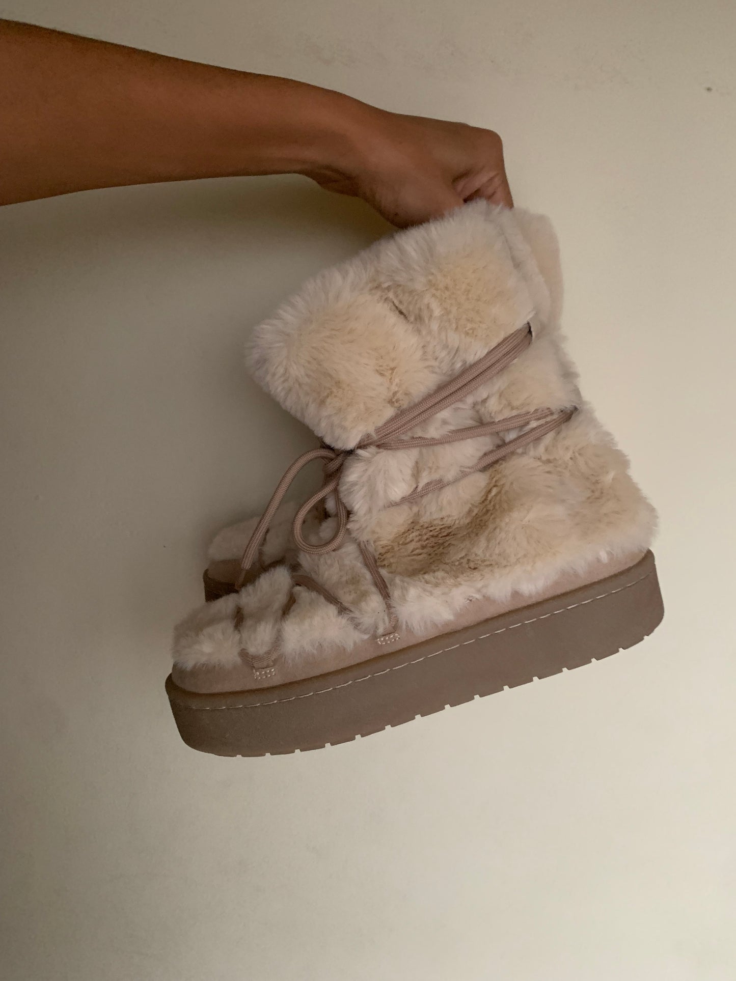 Fluffy Winter boots