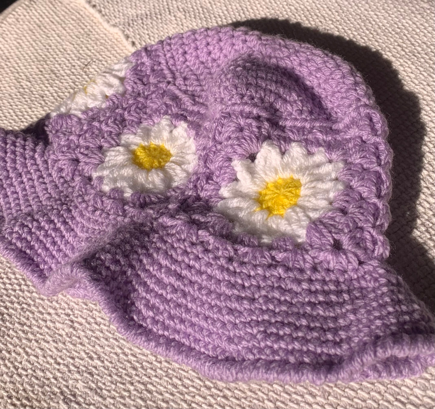 Daisy/Sunflower crochet hats