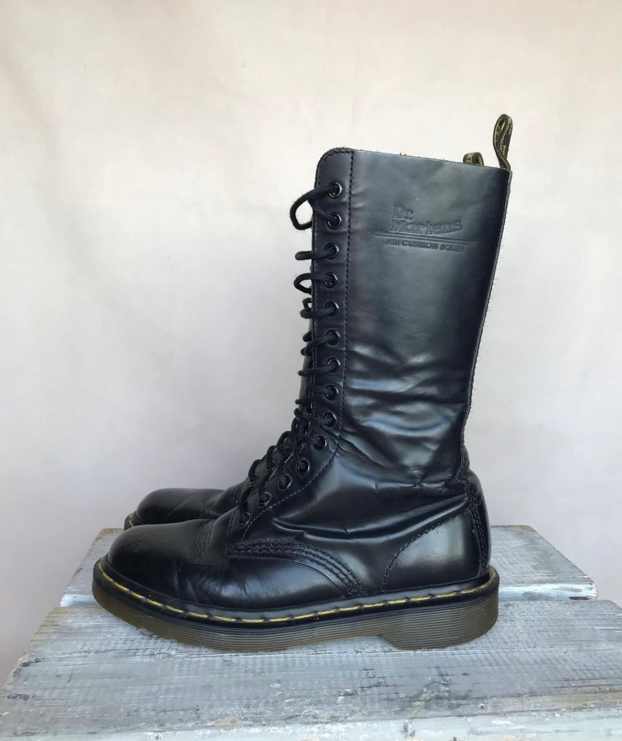 Dr Martens 14-hole