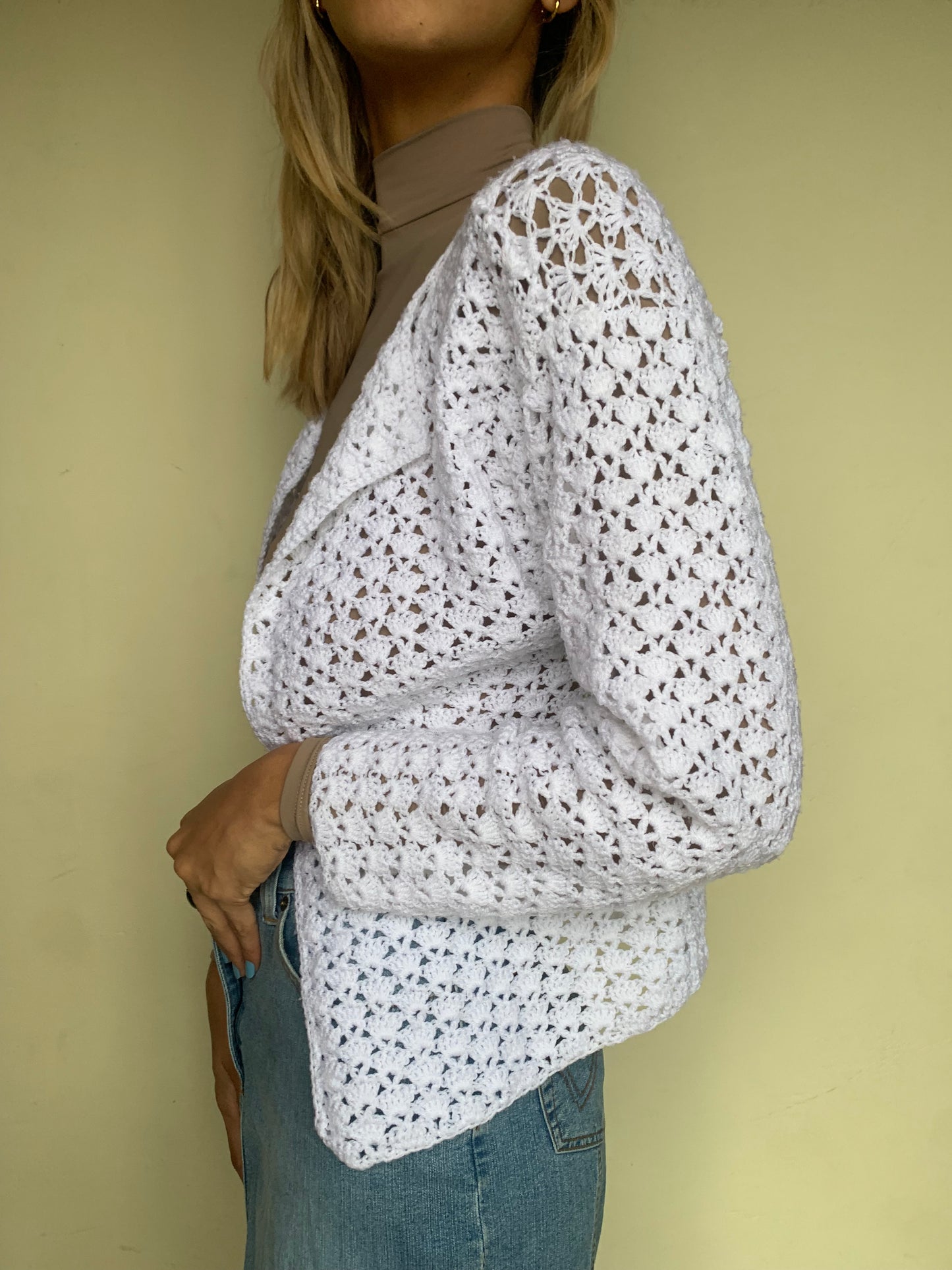 Crochet cardi white