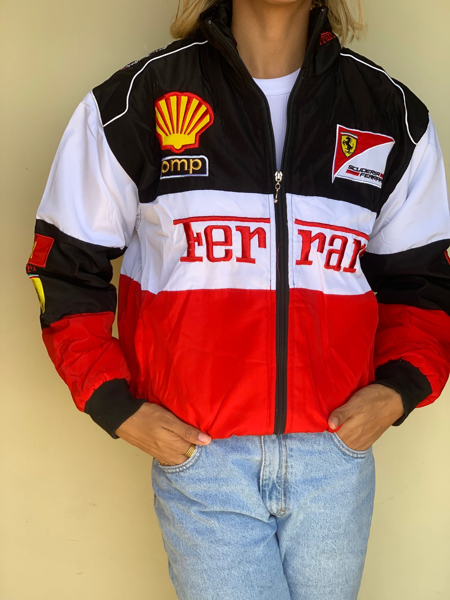 Ferrari racer (Black/White/Red)