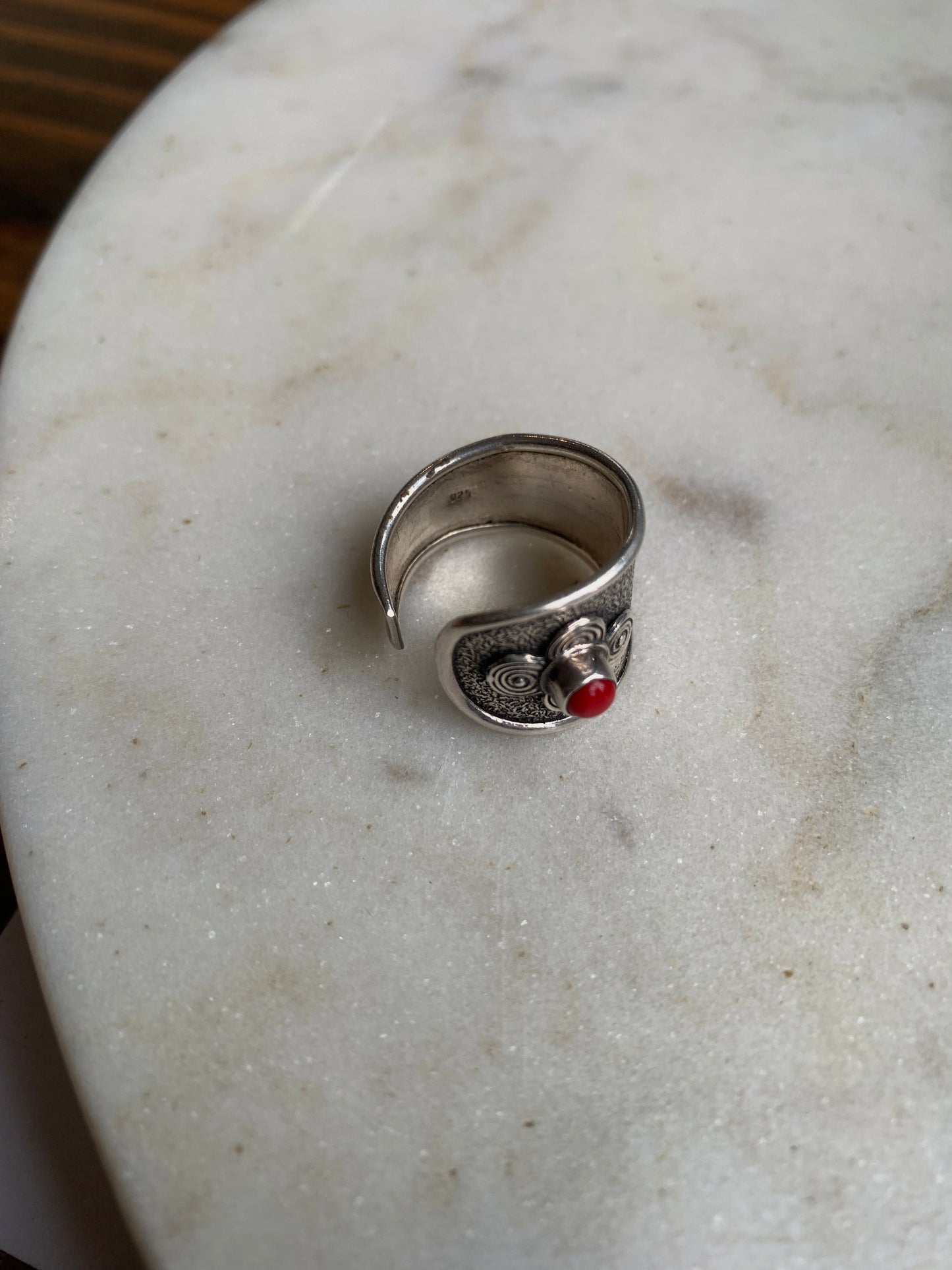 Adjustable ring