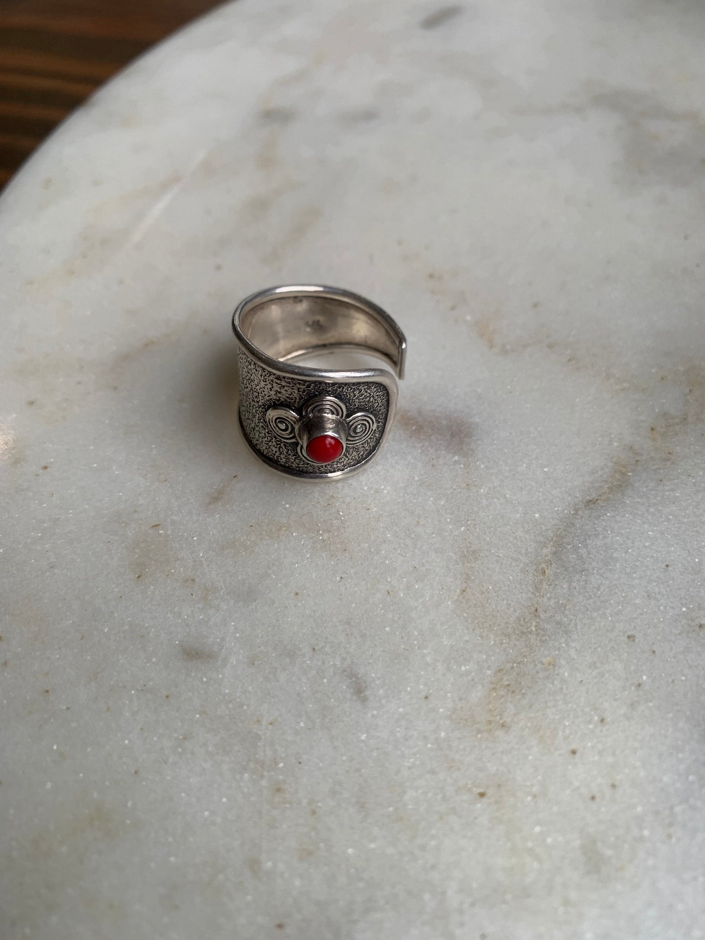 Adjustable ring