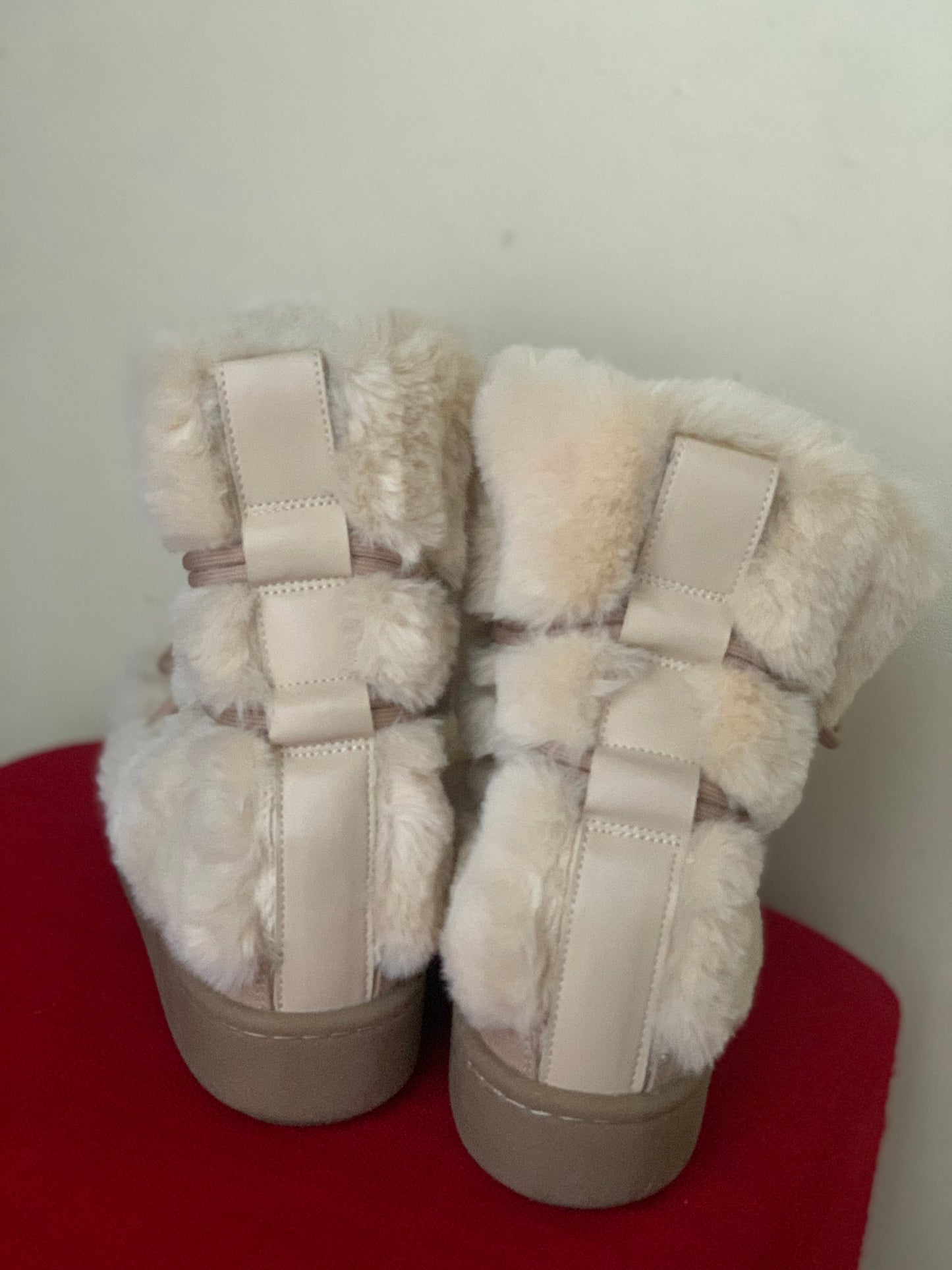 Fluffy Winter boots