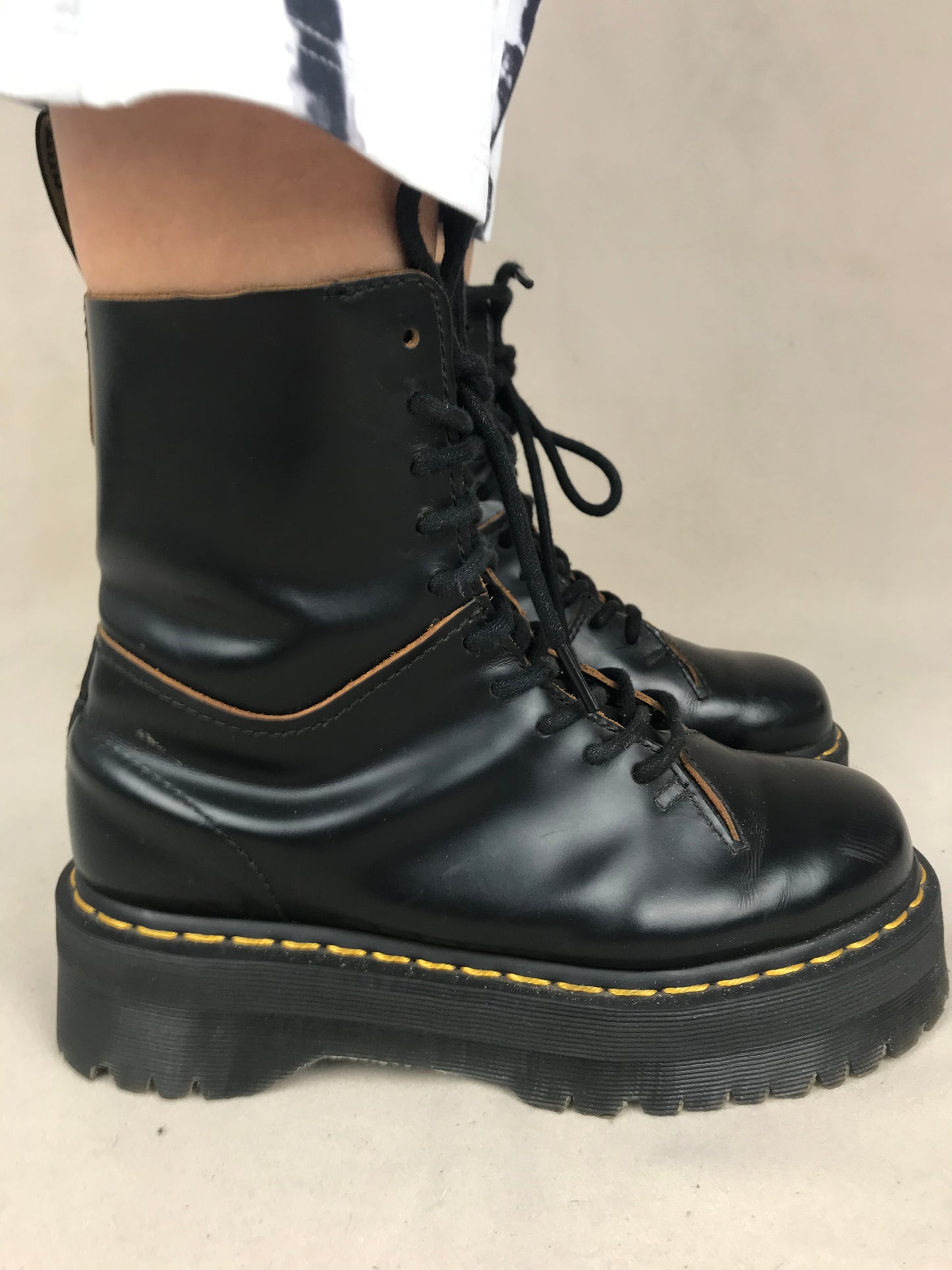 Dr Martens Jadon Decon