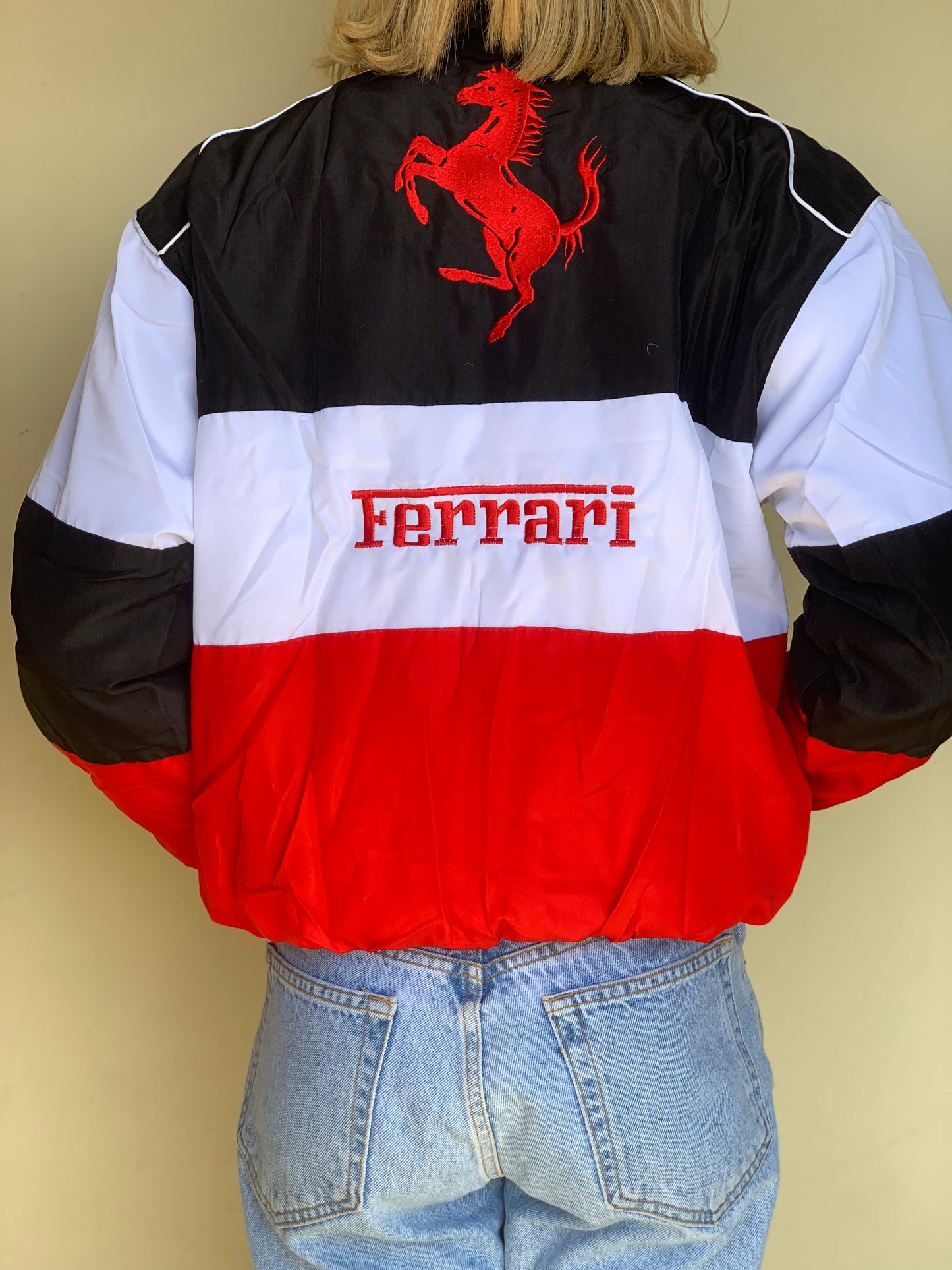 Ferrari racer (Black/White/Red)