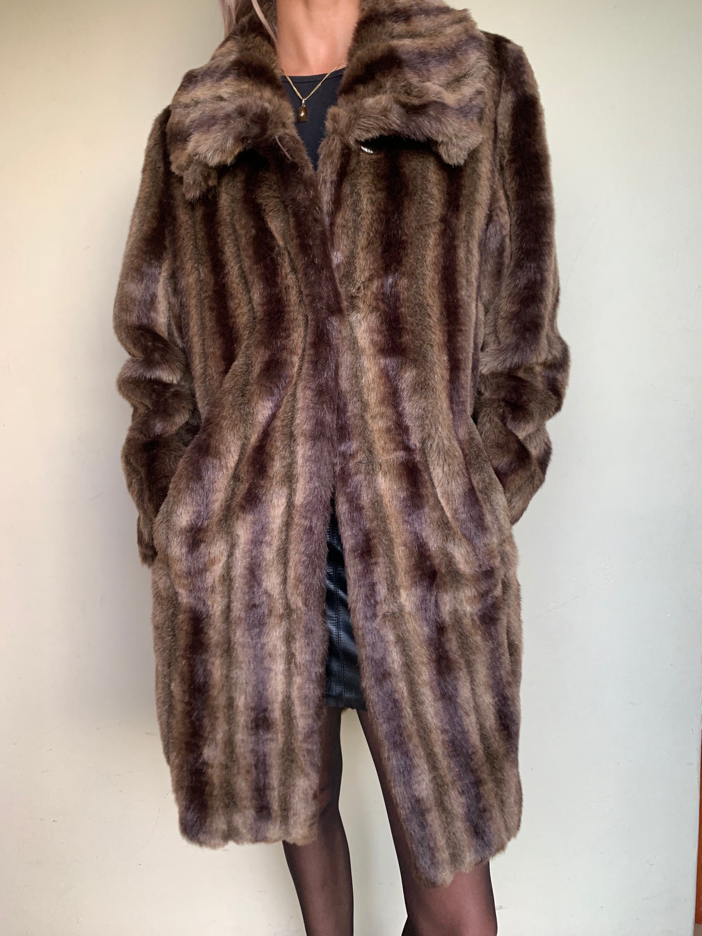 Brown 2-toned faux fur