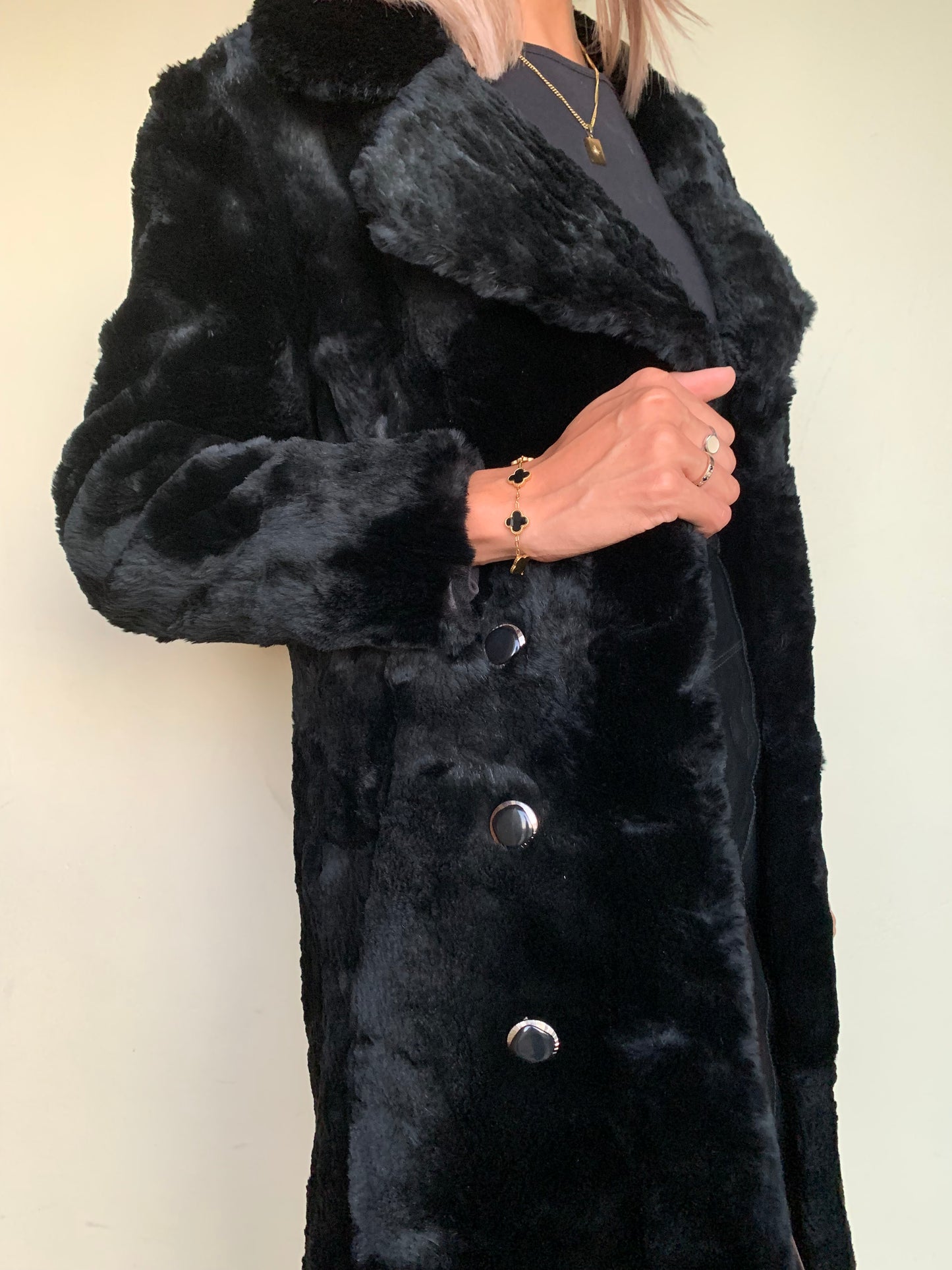 X-long faux fur coat