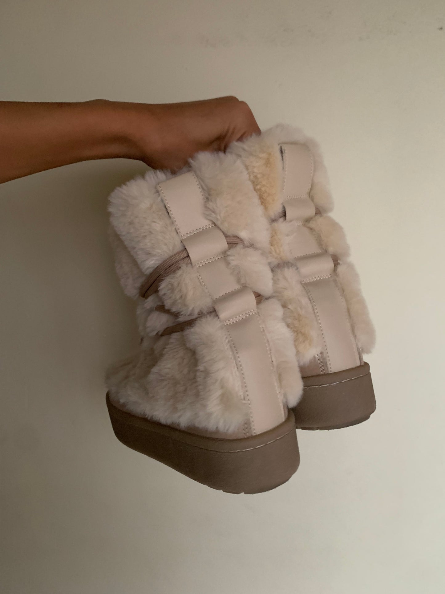 Fluffy Winter boots