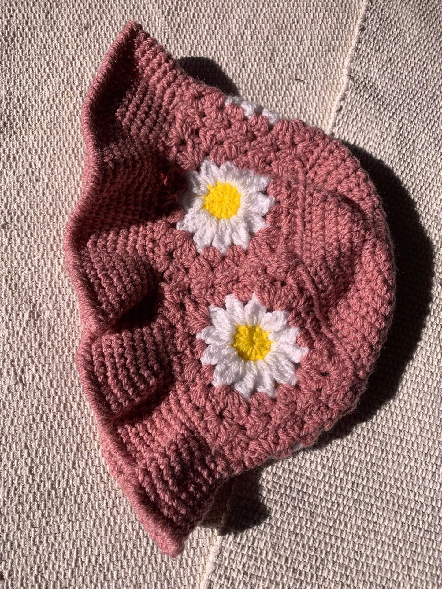 Daisy/Sunflower crochet hats