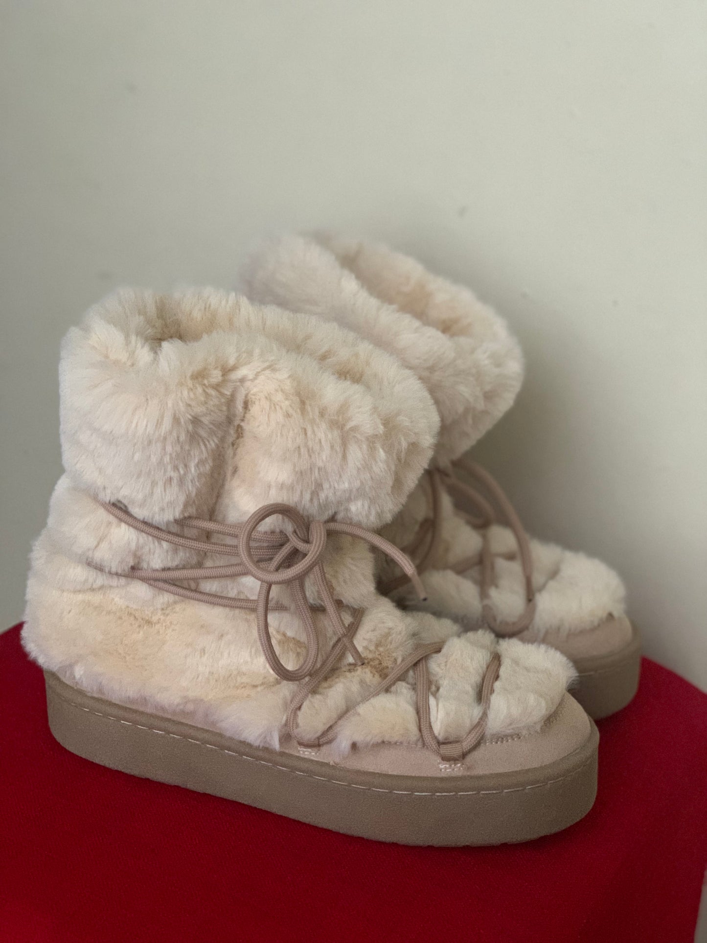 Fluffy Winter boots