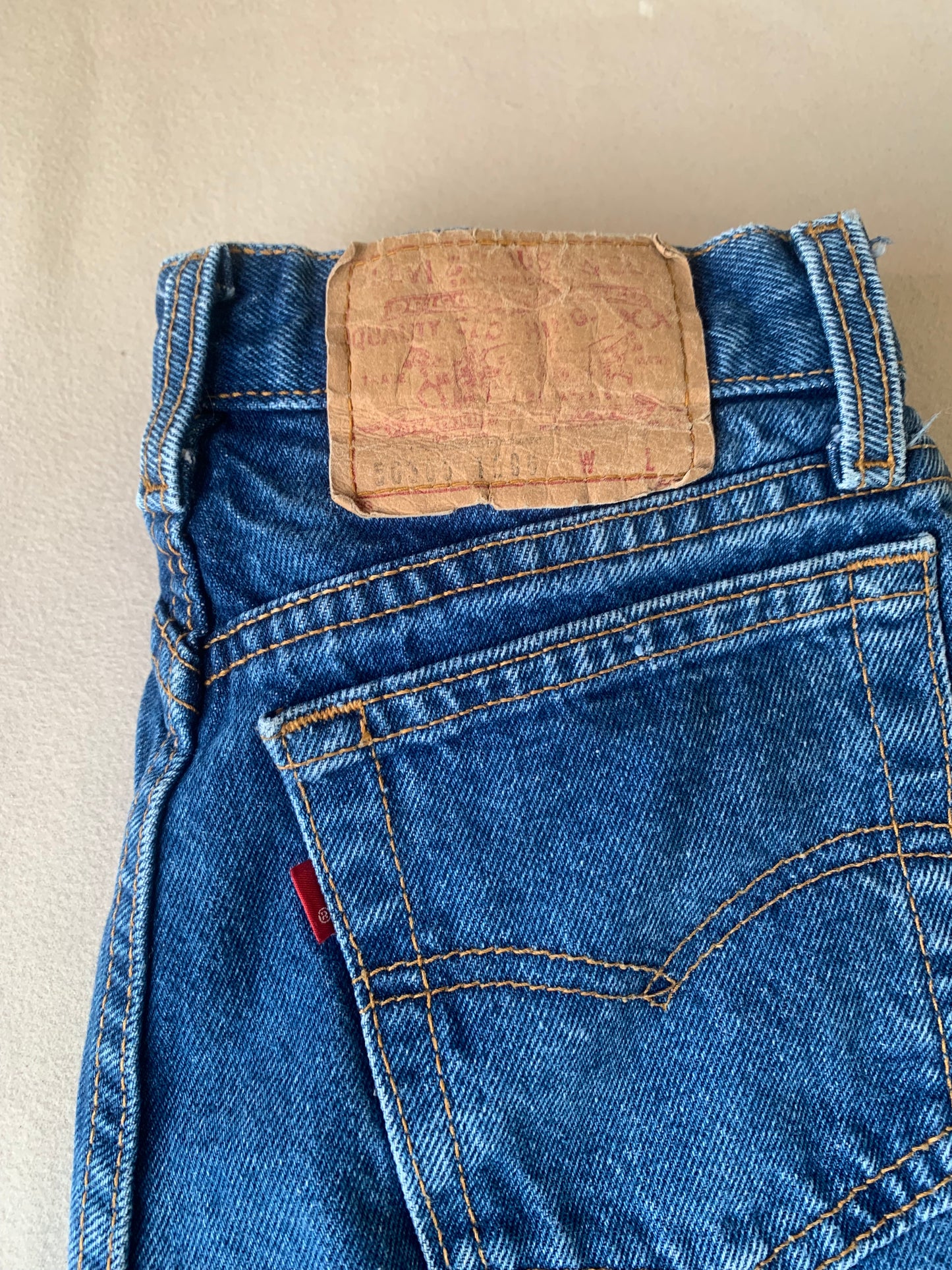 Vintage ladies Levi’s 505 jeans