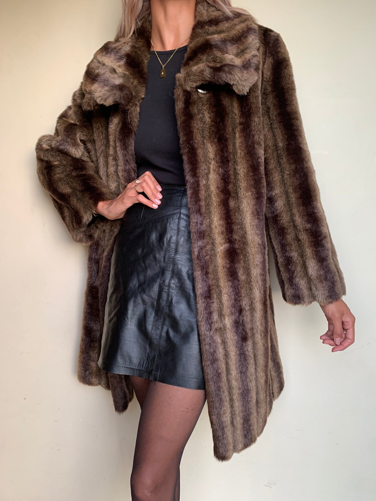 Brown 2-toned faux fur