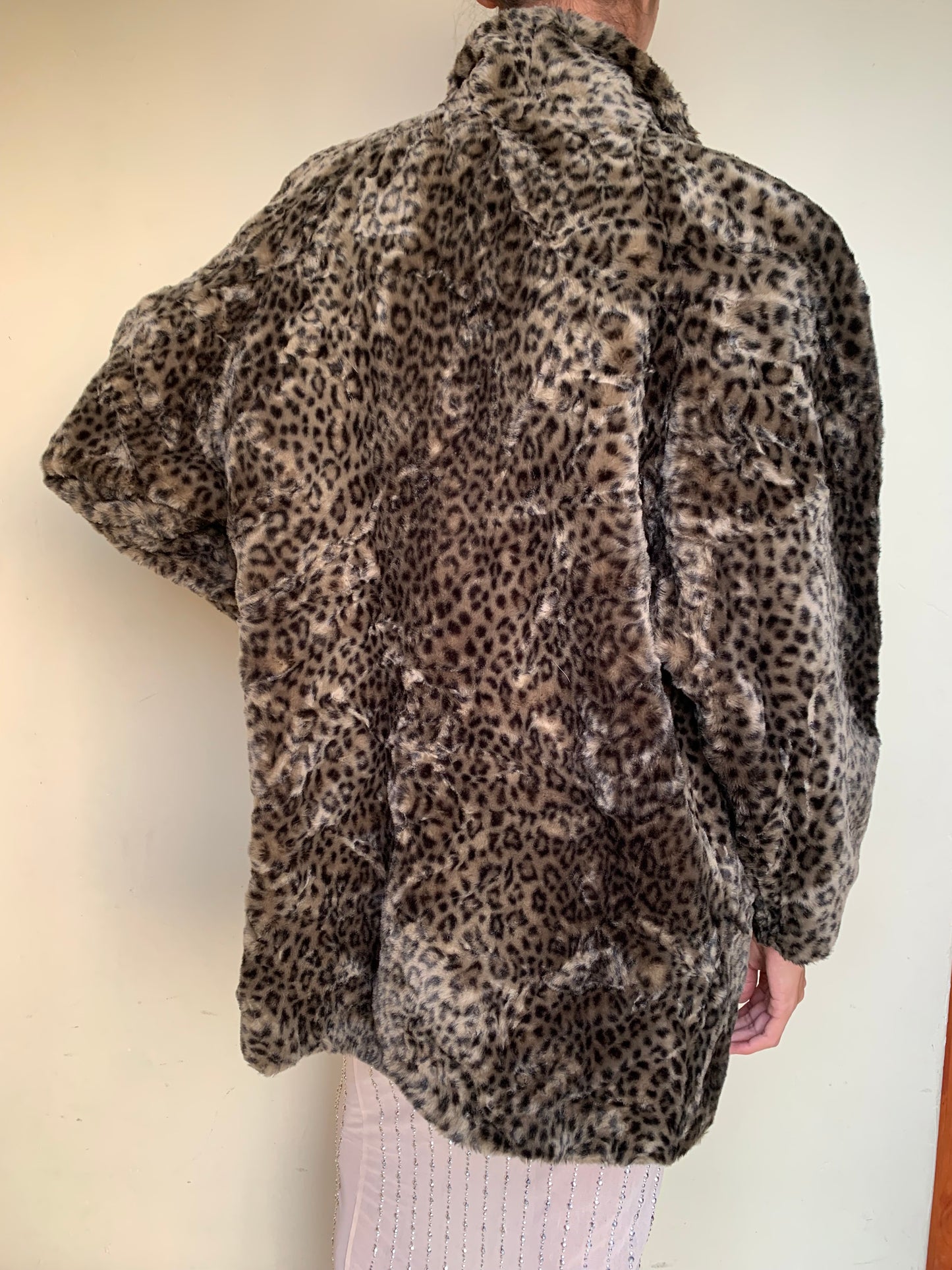 Vintage leopard print faux fur