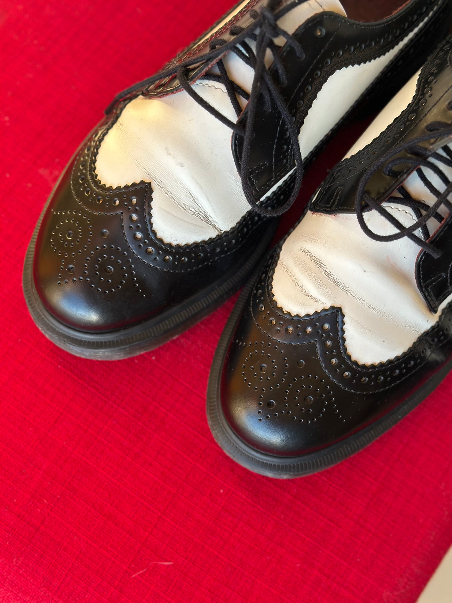 Dr Martens Brogues