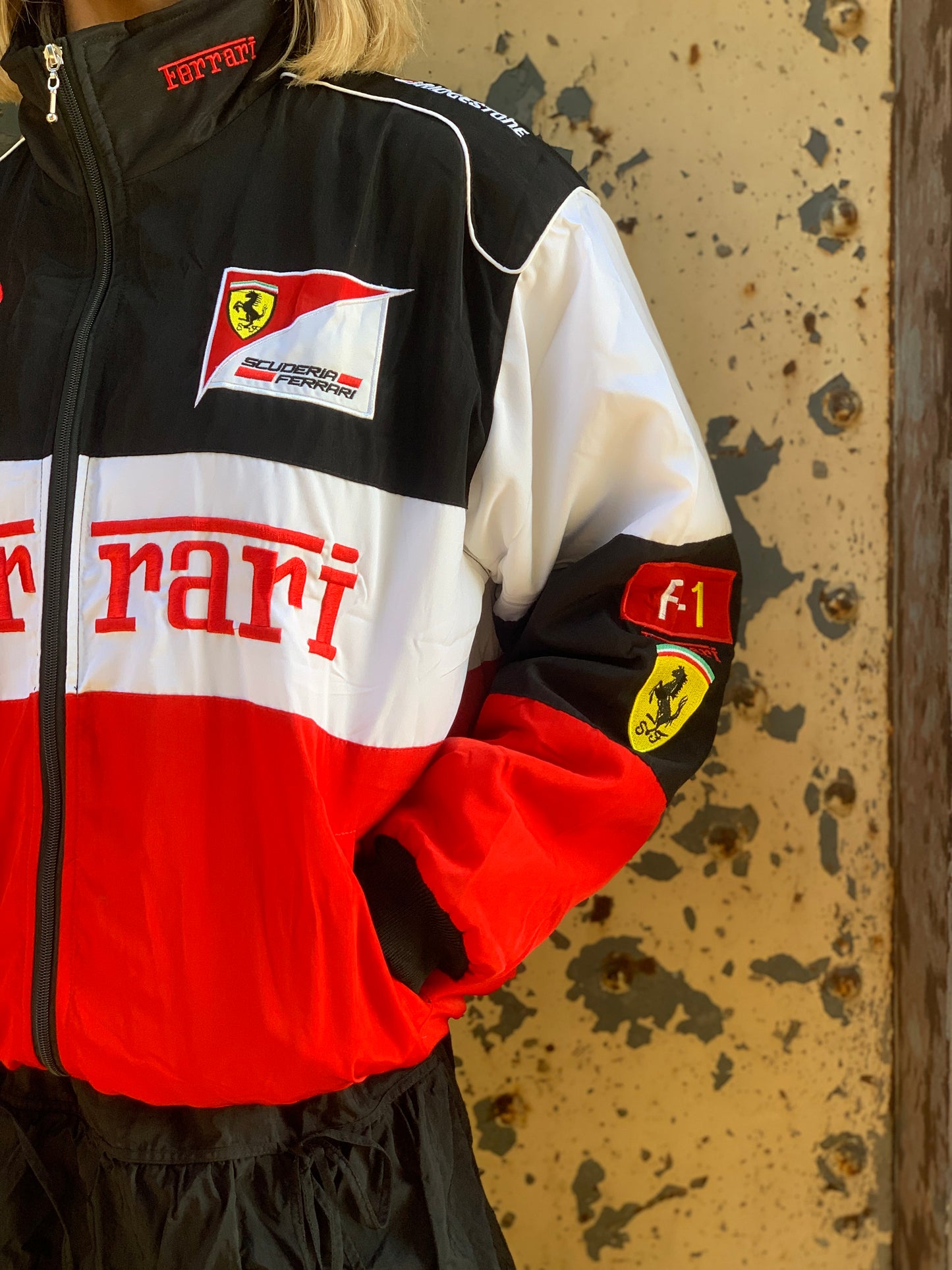 Ferrari racer (Black/White/Red)