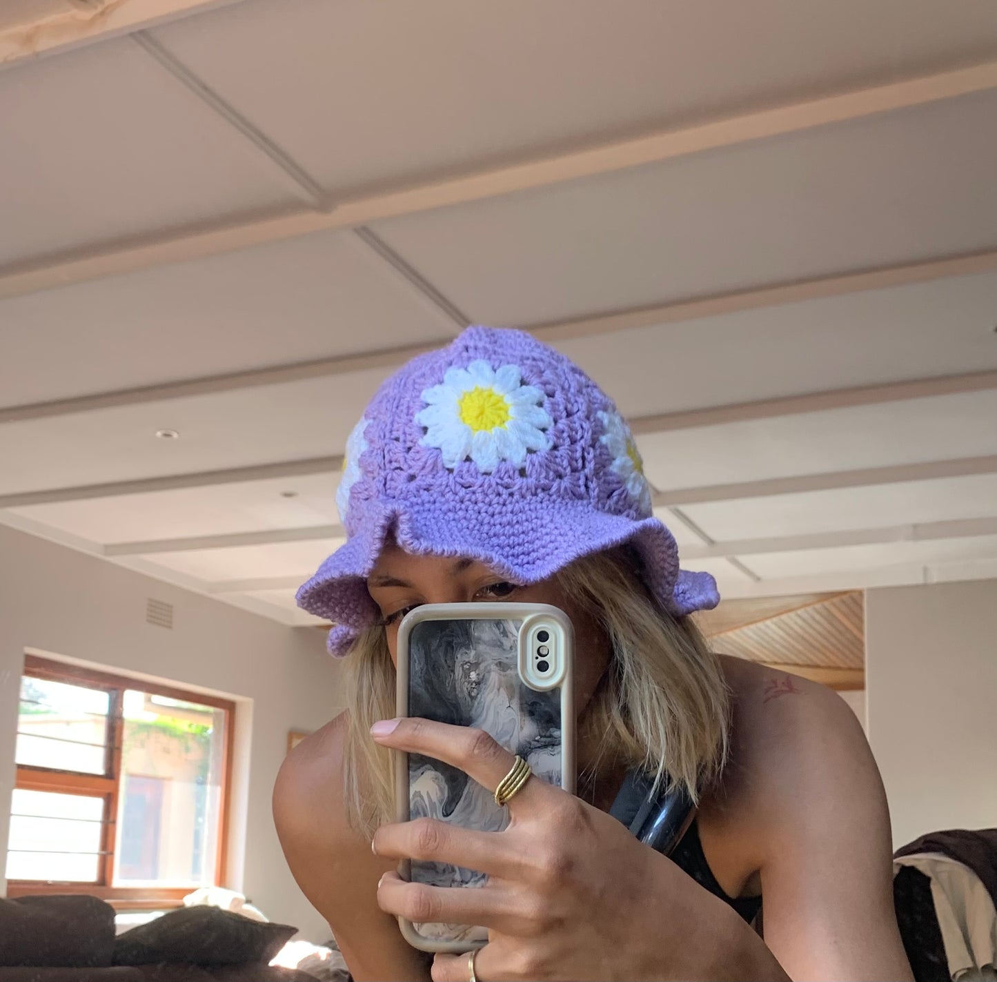 Daisy/Sunflower crochet hats