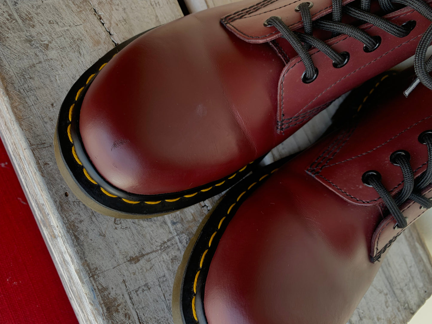 Dr Martens 1460 Cherry red 9s