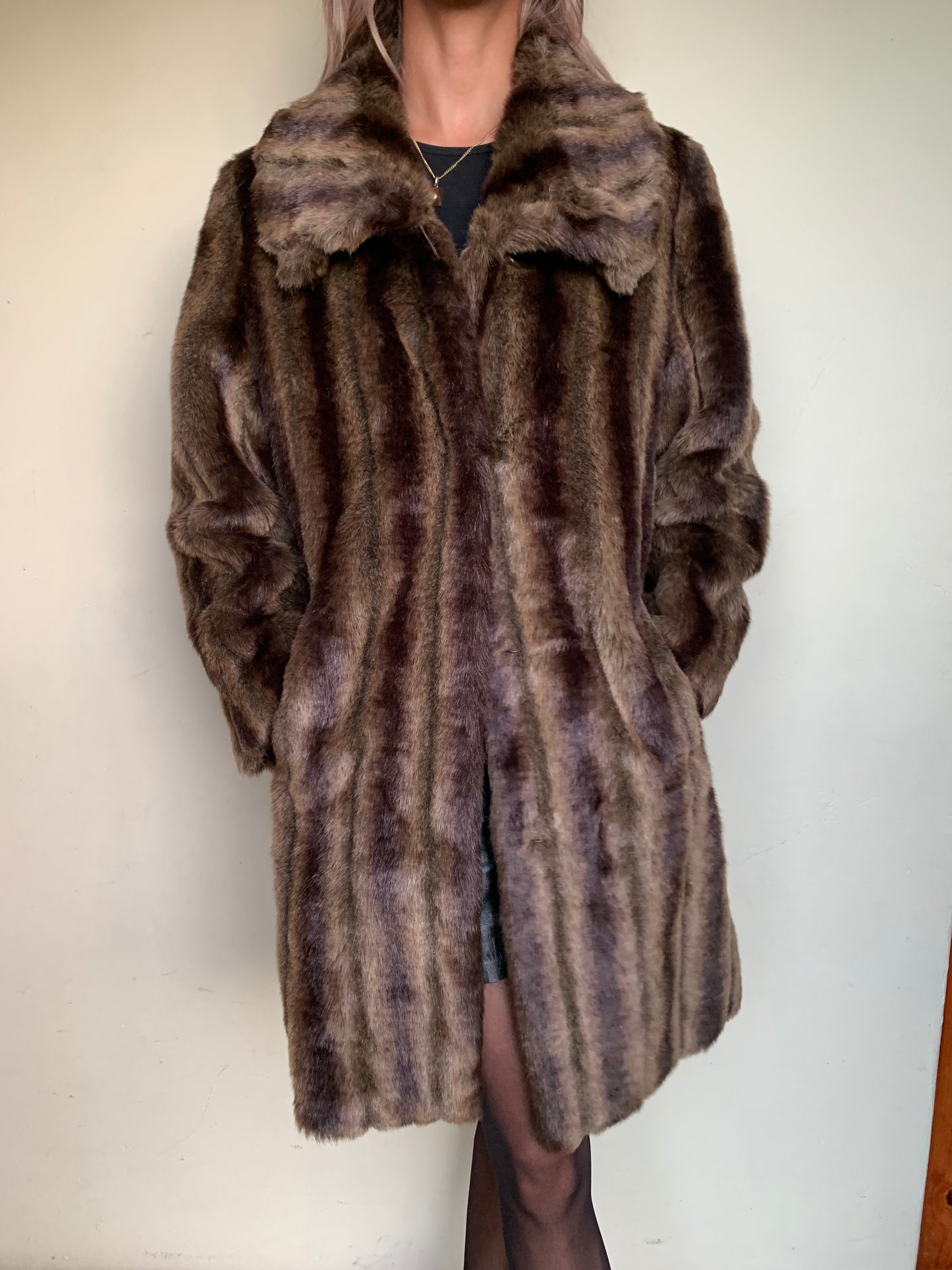 Brown 2-toned faux fur