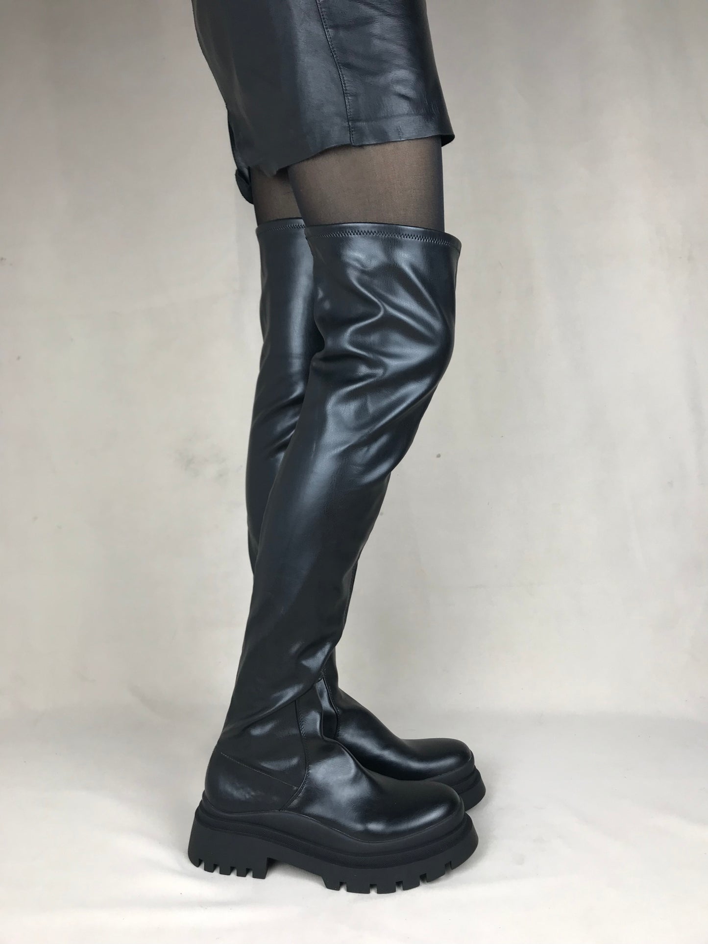 Chunky over-the-knee boots by Zara