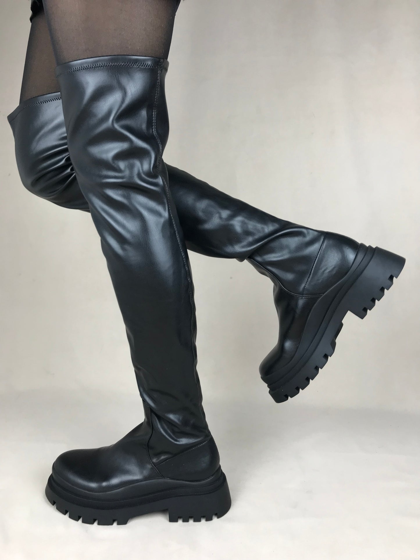 Chunky over-the-knee boots by Zara